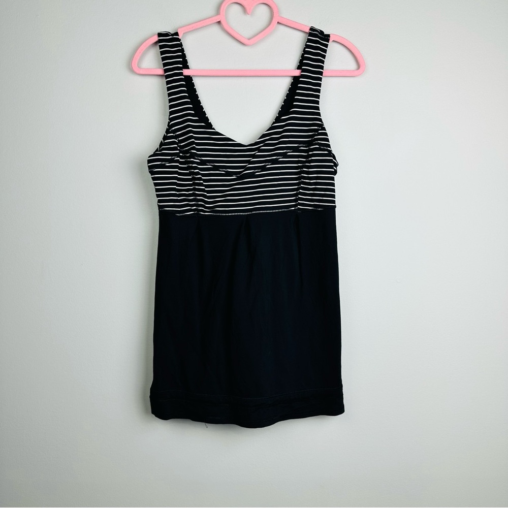 Lululemon Athletica Black and White Tank Top Size 8